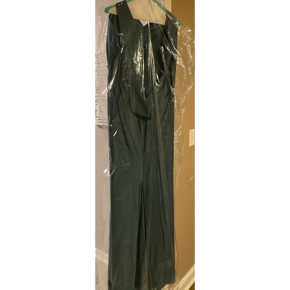 I am selling a bridesmaid dress. I wore the dress 1 time for 4 hours, like new. - Picture 3 of 3